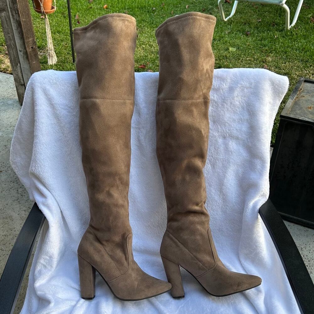 Steve Madden Rocking Taupe Faux Suede Over Knee Boots Women's 8.5 - Picture 4 of 12